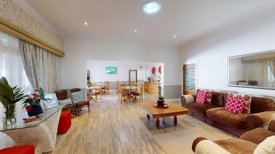 8 Bedroom Property for Sale in Summerstrand Eastern Cape
